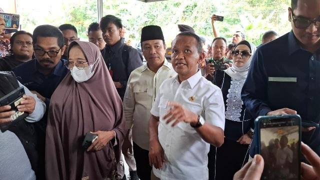 Menteri ESDM Sidak ke Pekanbaru, Pastikan Tak Ada Kelangkaan LPG 3 Kg